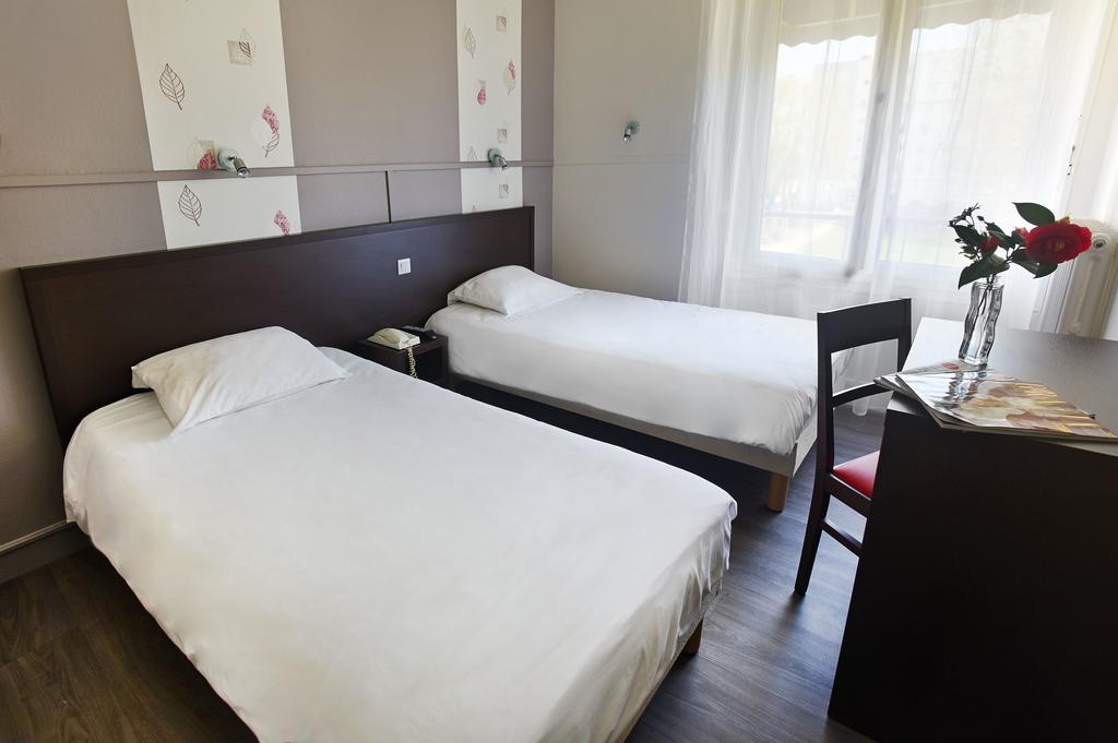 Hotel Les Pecheurs Лориан Стая снимка